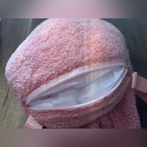 MIFFY-Brand New (NWOT) Fleece Crossbody Handbag-Your Choice White or Pink - Picture 8 of 16